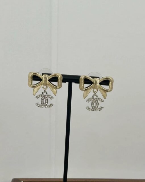 Chanel new style golden bow silver full diamond double c pendant
 Light luxury high-end earrings - Image 2