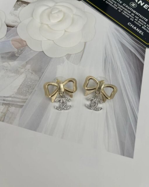 Chanel new style golden bow silver full diamond double c pendant
 Light luxury high-end earrings - Image 3