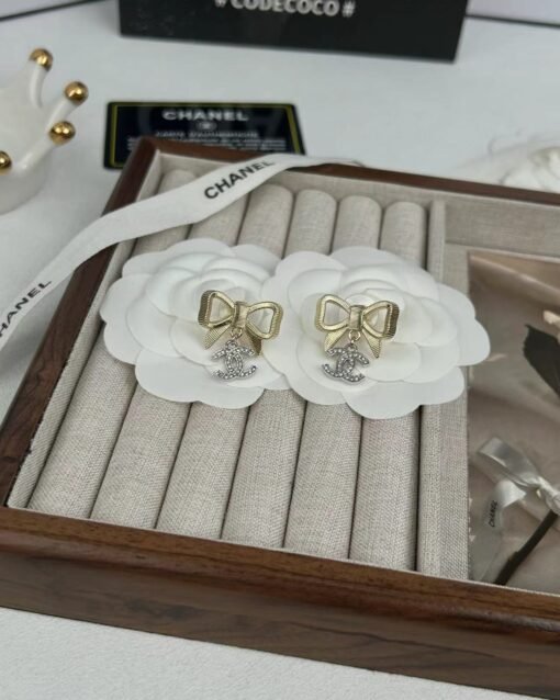 Chanel new style golden bow silver full diamond double c pendant
 Light luxury high-end earrings - Image 4