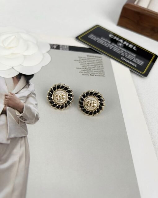Chanel new style black leather rhinestone round earrings - Image 8