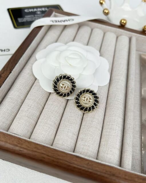 Chanel new style black leather rhinestone round earrings - Image 6