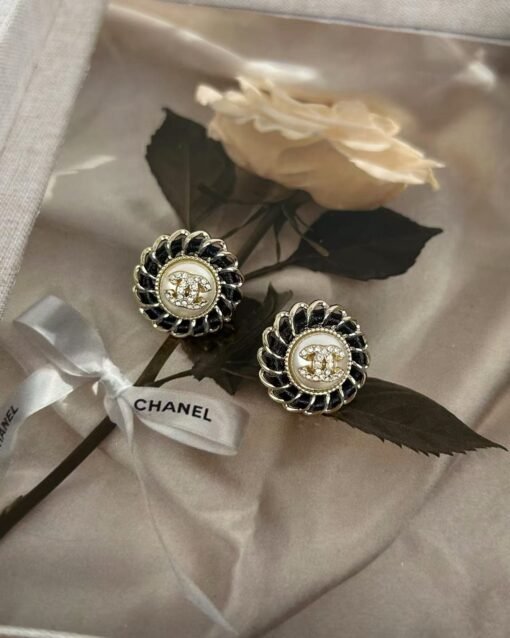 Chanel new style black leather rhinestone round earrings - Image 9