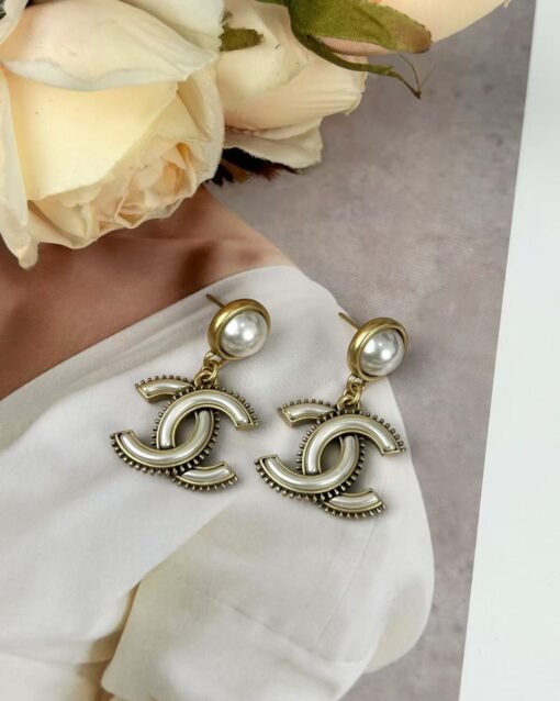 Chanel new style double c resin ancient gold high-end earrings - Image 5