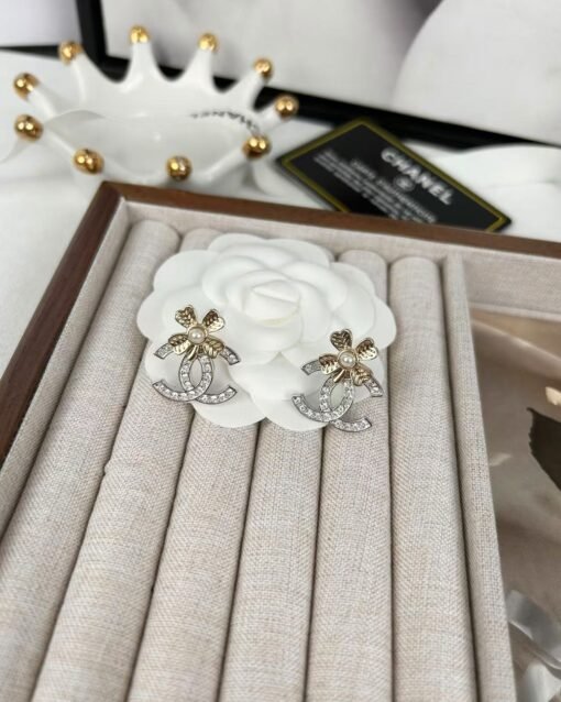 Chanel New product, golden four-leaf clover, silver double c, full diamond earrings - 图片 2