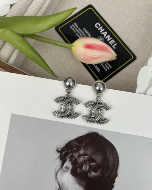 Chanel new style ancient silver double c resin high-quality earrings - Image 6
