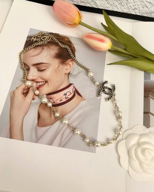 Chanel new fashionable and versatile leather pearl double c necklace - Image 7