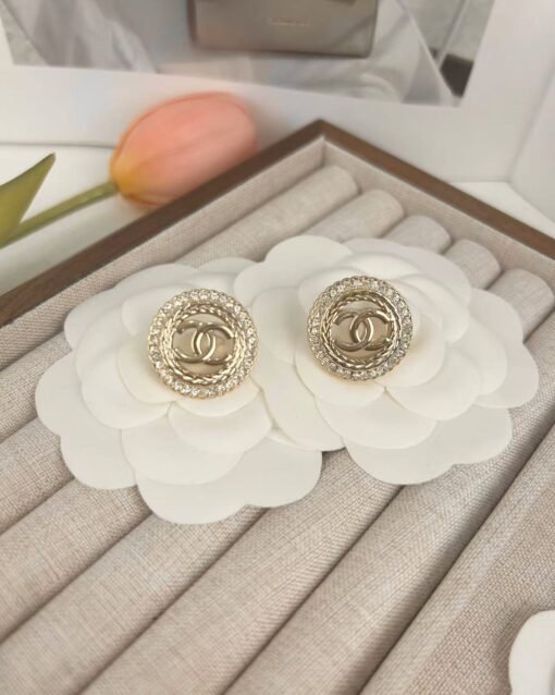 Chanel new round hollow diamond glossy double C inlaid diamond earrings - Image 5