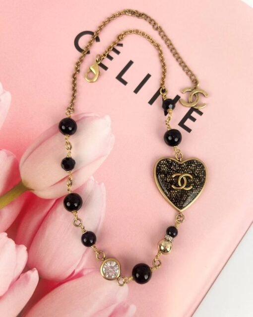 Chanel new style retro gold black peach heart resin fine glitter pearl rhinestone necklace - Image 8