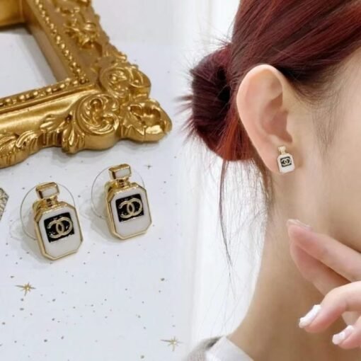 Chanel new style perfume bottle high-end versatile small earrings - Image 3