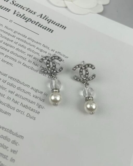 Chanel new style silver double c full diamond transparent pearl pendant earrings - 图片 6