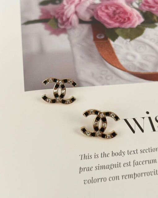 Chanel new style black oil-drop square diamond classic earrings
Gold Silver (two colors available) - Image 9