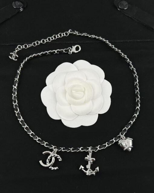 Chanel new 25C early spring wear kayak anchor love double c pendant
necklace - Image 4