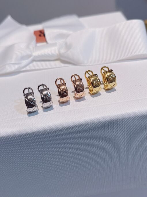 olesale price 85
The diamond design of coco crush is simple and high-end, with good earrings and great matching clothes. The perfectly velocity ear clip is very comfortable and does not fall off easily. It is a super convenient way to wear it.
The coco crush that makes people infinitely popular. There are coco fans who have bought our ring. If you buy the first one, you can continue to buy the second one. Hahaha, the ZP mold is unanimously opened.
Clear patterned horn texture, 360-degree grinding process without dead corners - Image 4