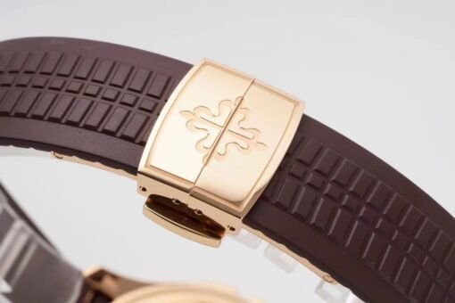 Patek Philippe Aquanaut Series 5164A-001 - Image 9