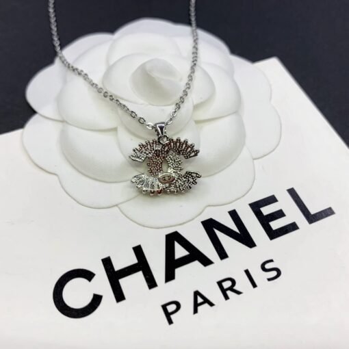 CHANEL Necklace - Image 5