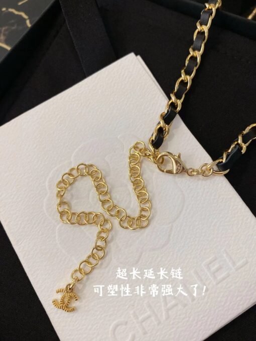 Chanel  Camellia Seal Wearing Leather Necklace】 - Image 4