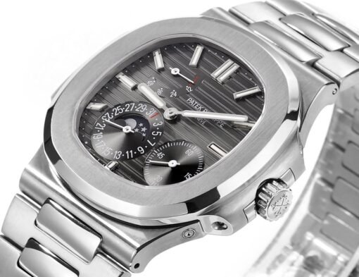 The new Patek Philippe 5712GR - Image 4