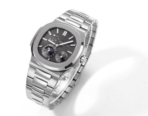 The new Patek Philippe 5712GR - Image 2