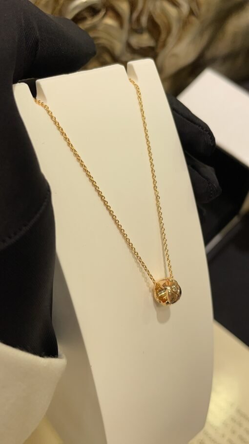 gh-end jewelry series
New rose gold coco crush diamond pattern round gold bean necklace - Image 4