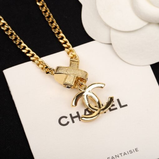 [23P Cross Necklace] Chanel  The classic double C necklaces that are available every season are all jewelry-level - Image 4