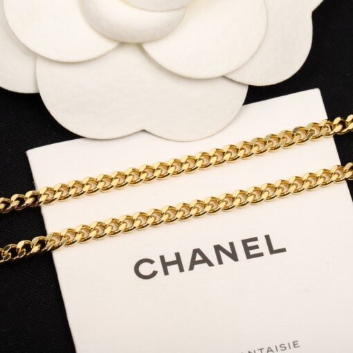 [23P Cross Necklace] Chanel  The classic double C necklaces that are available every season are all jewelry-level - Image 5