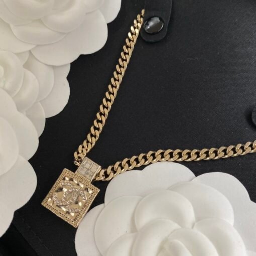 Chanel new necklace - Image 2