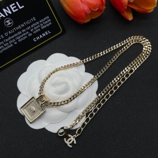 Chanel new necklace - Image 6