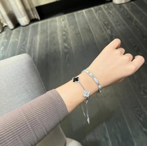 VCA Four-leaf clover silver five-flower bracelet - Image 9