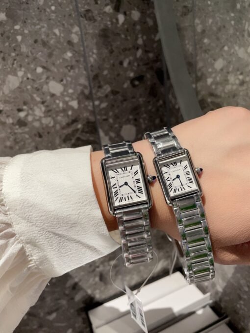 Steel belt 400
Factory Cartier | TankMust watch - Image 8