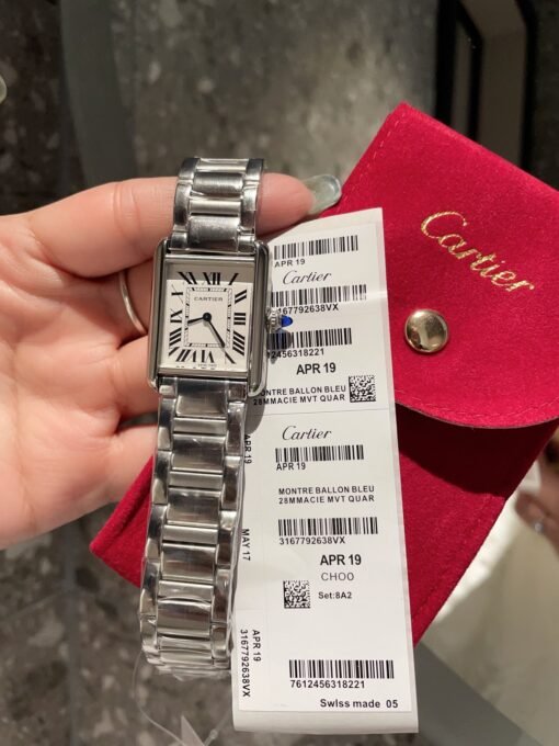 Steel belt 400
Factory Cartier | TankMust watch - Image 3