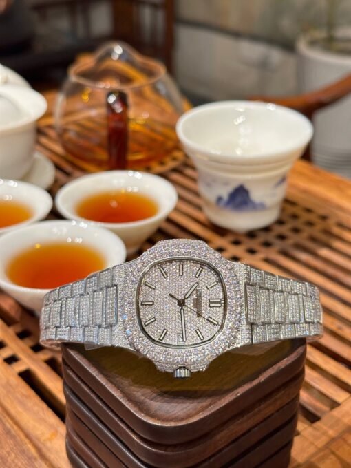 Patek Philippe Nautilus Starry Sky Edition with Big Diamond Beze - Image 4