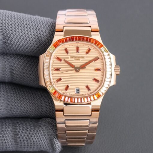 GR Patek Philippe 7014 Ladies Nautilus Platinum - Image 3