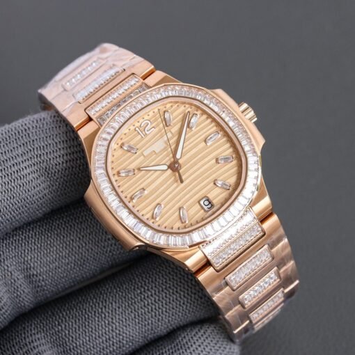 GR Patek Philippe 7014 Ladies Nautilus Platinum