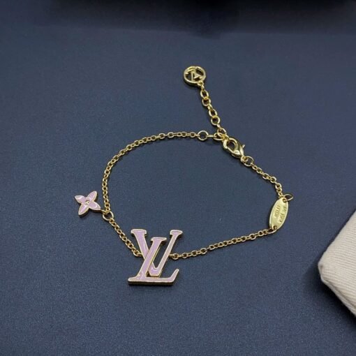 New arrivals
LV new necklaces and bracelets - Image 4