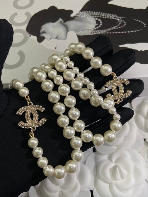 25 Gold
@New full-diamond pearl necklace~Sweater chain Full-diamond cc
Aristocratic temperament at dinner - Image 3
