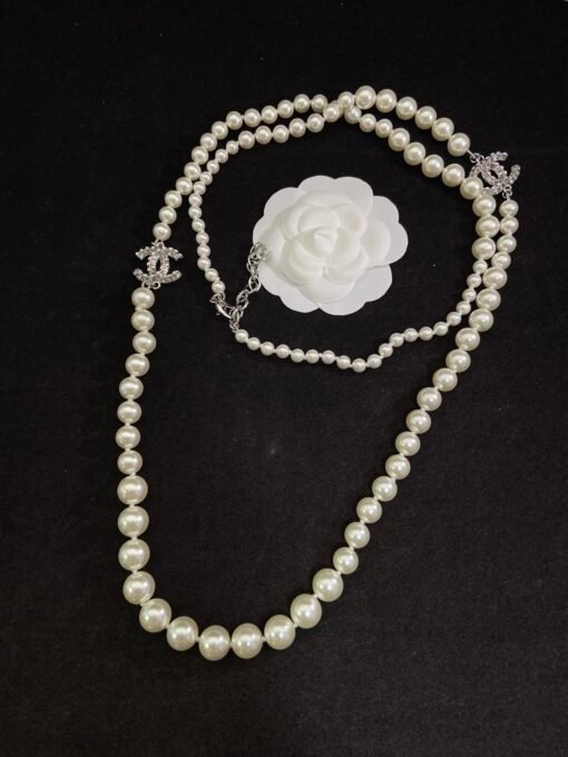25 Silver
@New full-diamond pearl necklace~Sweater chain Full-diamond cc
Aristocratic temperament at dinner - Image 5