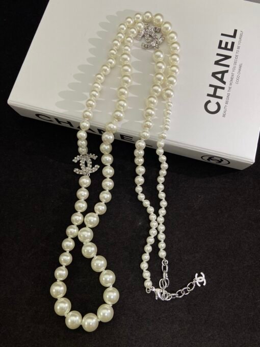 25 Silver
@New full-diamond pearl necklace~Sweater chain Full-diamond cc
Aristocratic temperament at dinner - Image 3