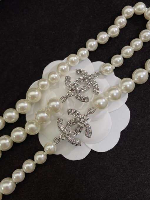 25 Silver
@New full-diamond pearl necklace~Sweater chain Full-diamond cc
Aristocratic temperament at dinner - Image 4