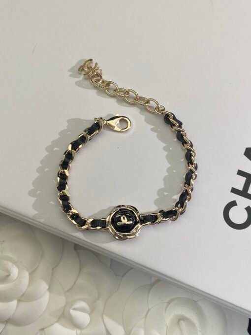 Necklace  earrings bracelet
@Chanel Black Gold Double C Button Set
No matter how you match it, you can see the movie - Image 6