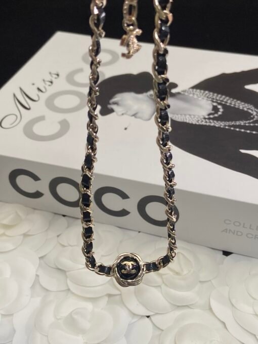 Necklace  earrings bracelet
@Chanel Black Gold Double C Button Set
No matter how you match it, you can see the movie - Image 7