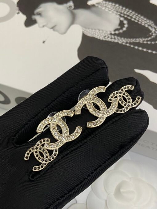 Necklace  earrings
@Chanel Black and White Diamond Splicing Set
Sweet temperament - Image 4