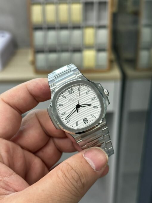 Patek Philippe Nautilus 7118 White Dial - 图片 2