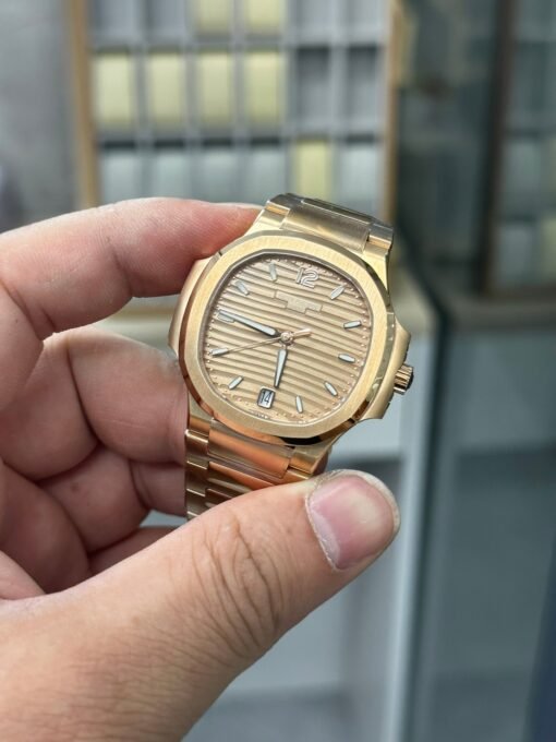 Patek Philippe Nautilus 7118 White Dial - 图片 3