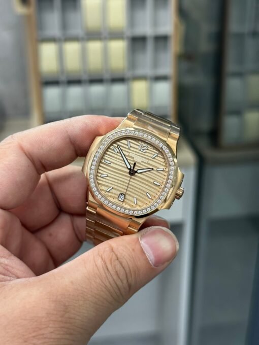 Patek Philippe Nautilus 7118 White Dial - 图片 3