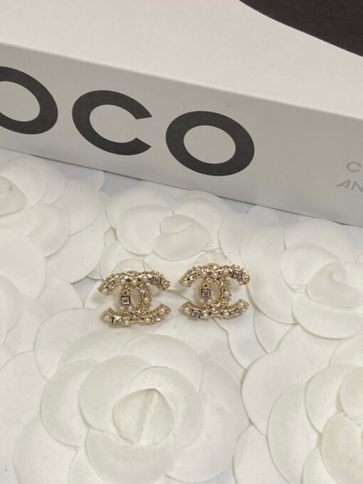Necklace  Earrings Stud Earrings
@Chanel cc square diamond set
Classic square diamond combination, beautiful and high-end - Image 4