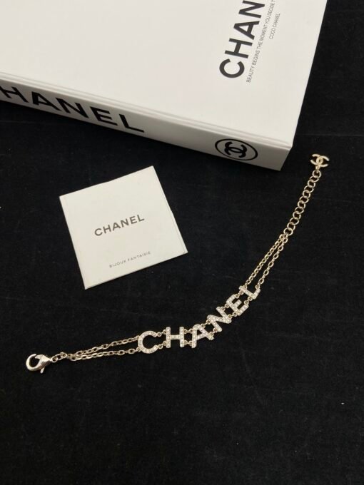 Necklace  Bracelet earrings
@Chanel Letter Set
A thousand-year classic model, a must-have for fashionable essence, agile and lively - Image 6