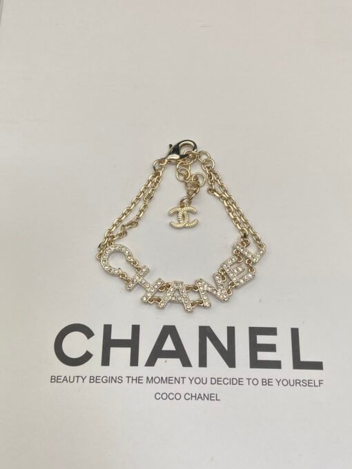 Necklace  Bracelet earrings
@Chanel Letter Set
A thousand-year classic model, a must-have for fashionable essence, agile and lively - Image 4