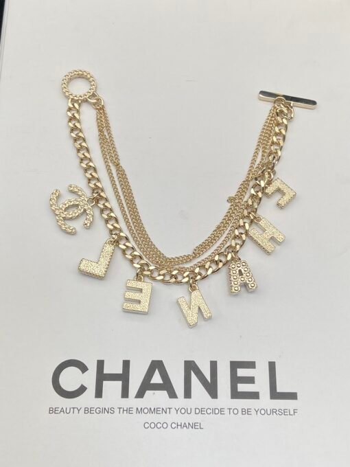 cklace Bracelet
@Chanel Enamel Necklace Bracelet Set
Whoever wears the best series, just buy it - Image 5