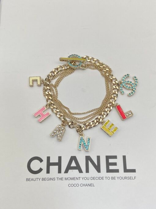 cklace Bracelet
@Chanel Enamel Necklace Bracelet Set
Whoever wears the best series, just buy it - Image 3