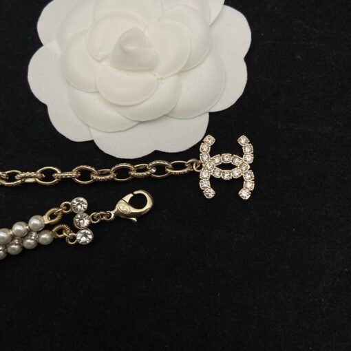 Necklace  Bracelet Earrings
@Chanel Palace Style Double Pearl Set

Ten thousand years classic model Giant Heavy Industry Close your eyes and enter
Like a princess walking out of the castle - Image 9